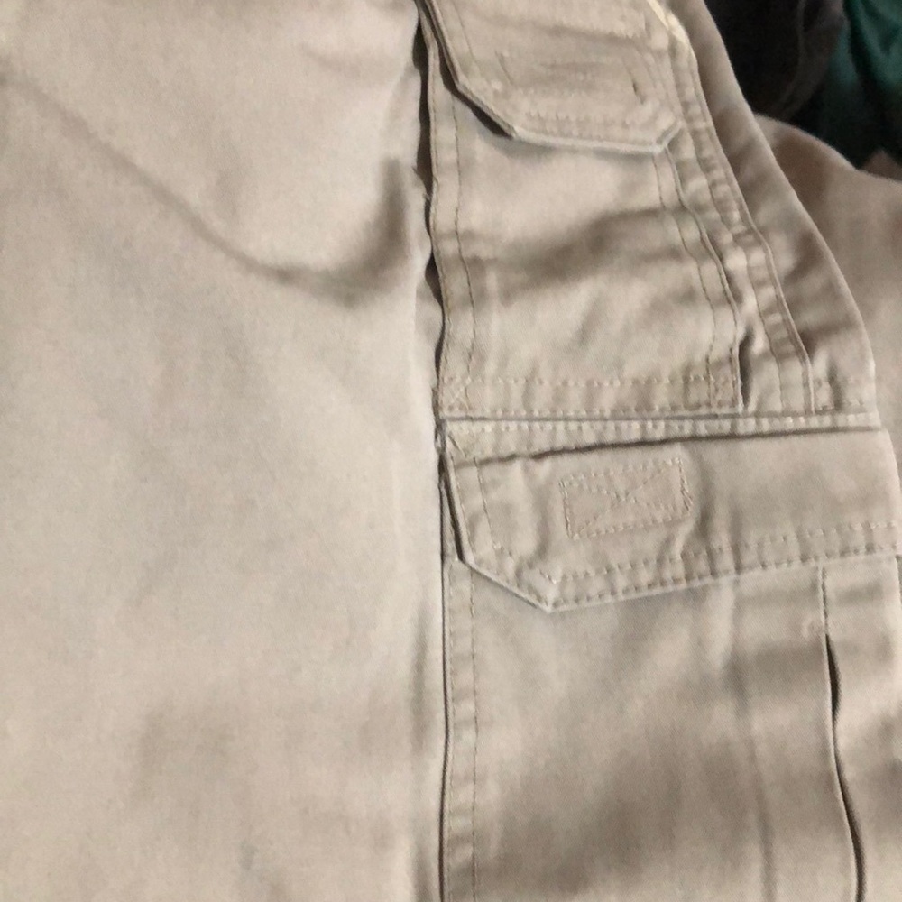 One pair of durable men's pants - Picture 7 of 8